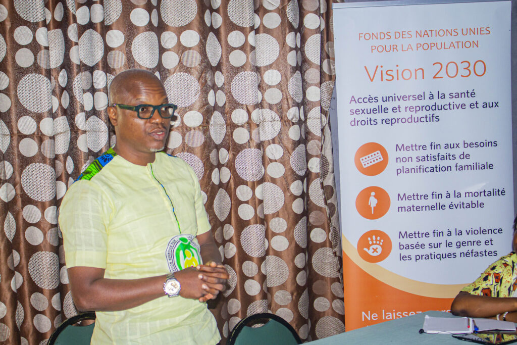 Web Radio MAJ : l’ABPF et l’UNFPA activent la voix de la jeunesse à Grand-Popo 3 IMG 7660